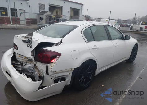 2011 Infiniti G37 Journey z USA, uszkodzony, nr VIN JN1CV6AP4BM304623